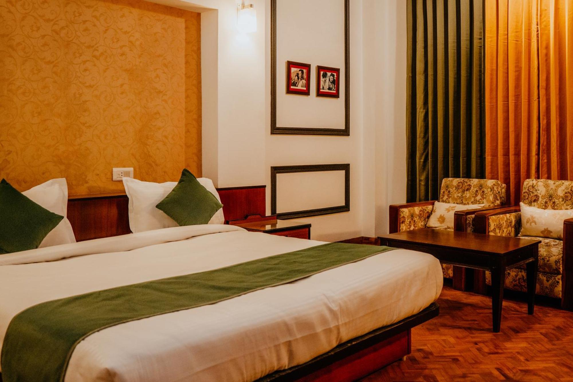 Готель Tashi Palace Ґанґток Екстер'єр фото