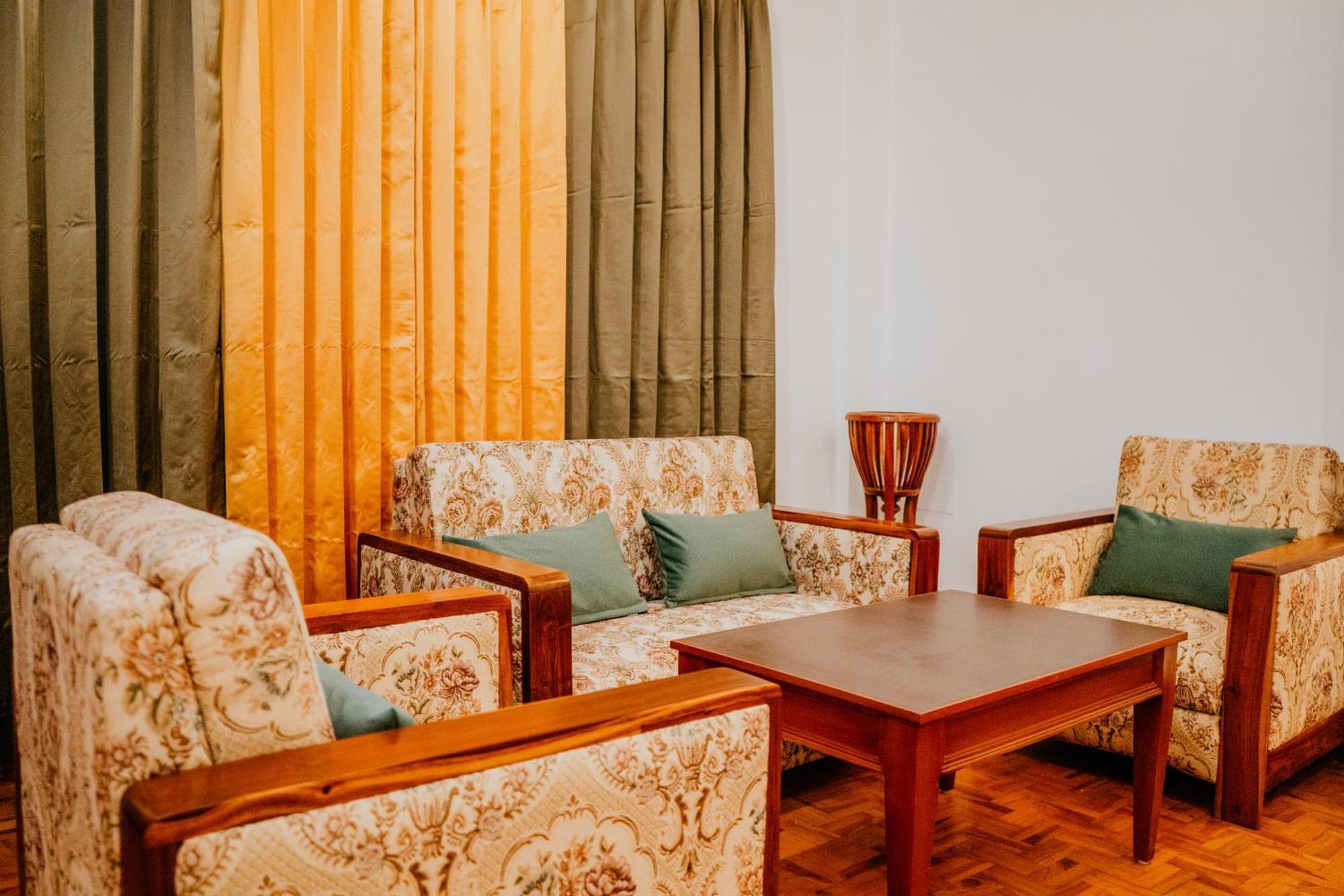 Готель Tashi Palace Ґанґток Екстер'єр фото