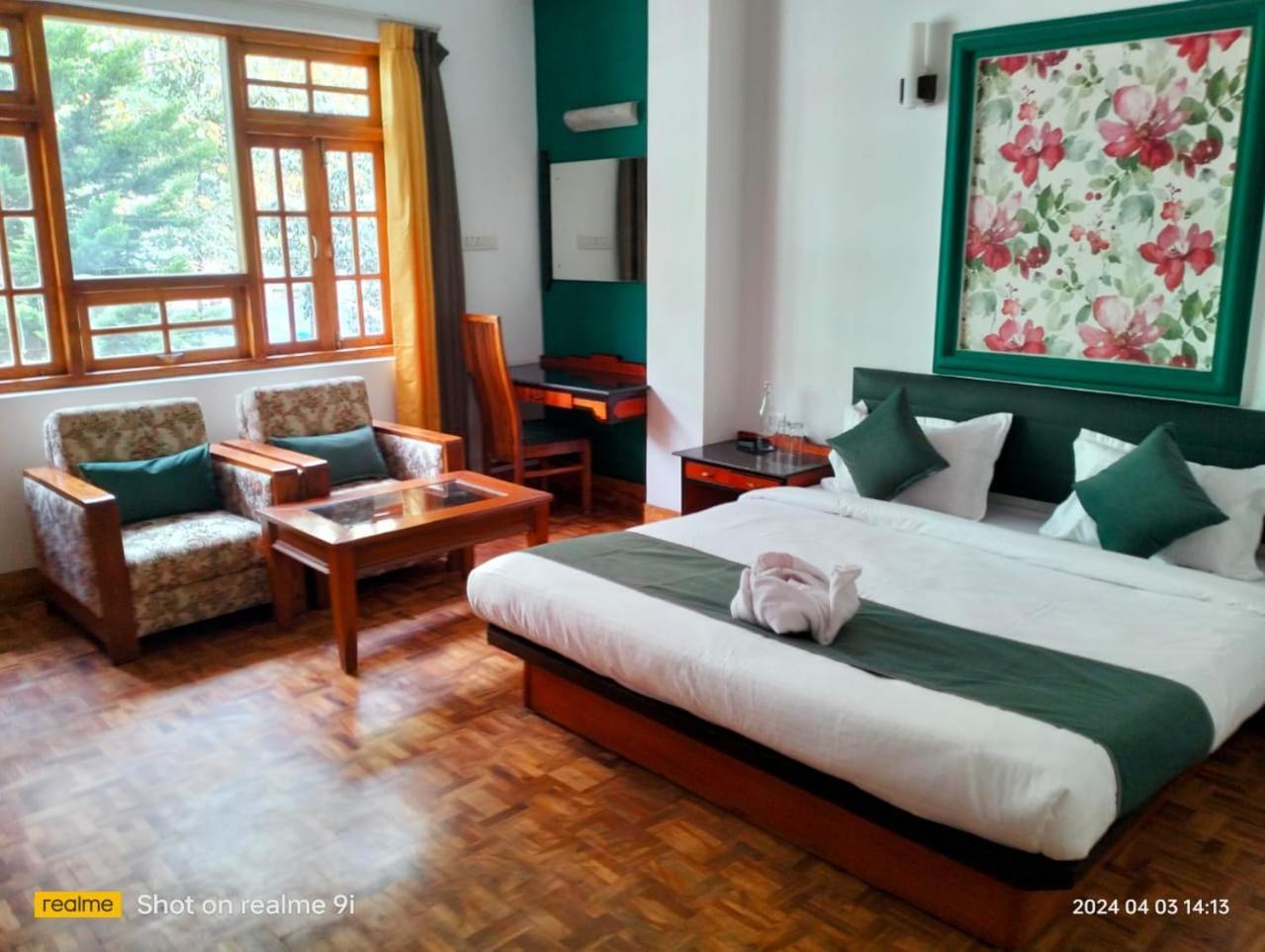Готель Tashi Palace Ґанґток Екстер'єр фото