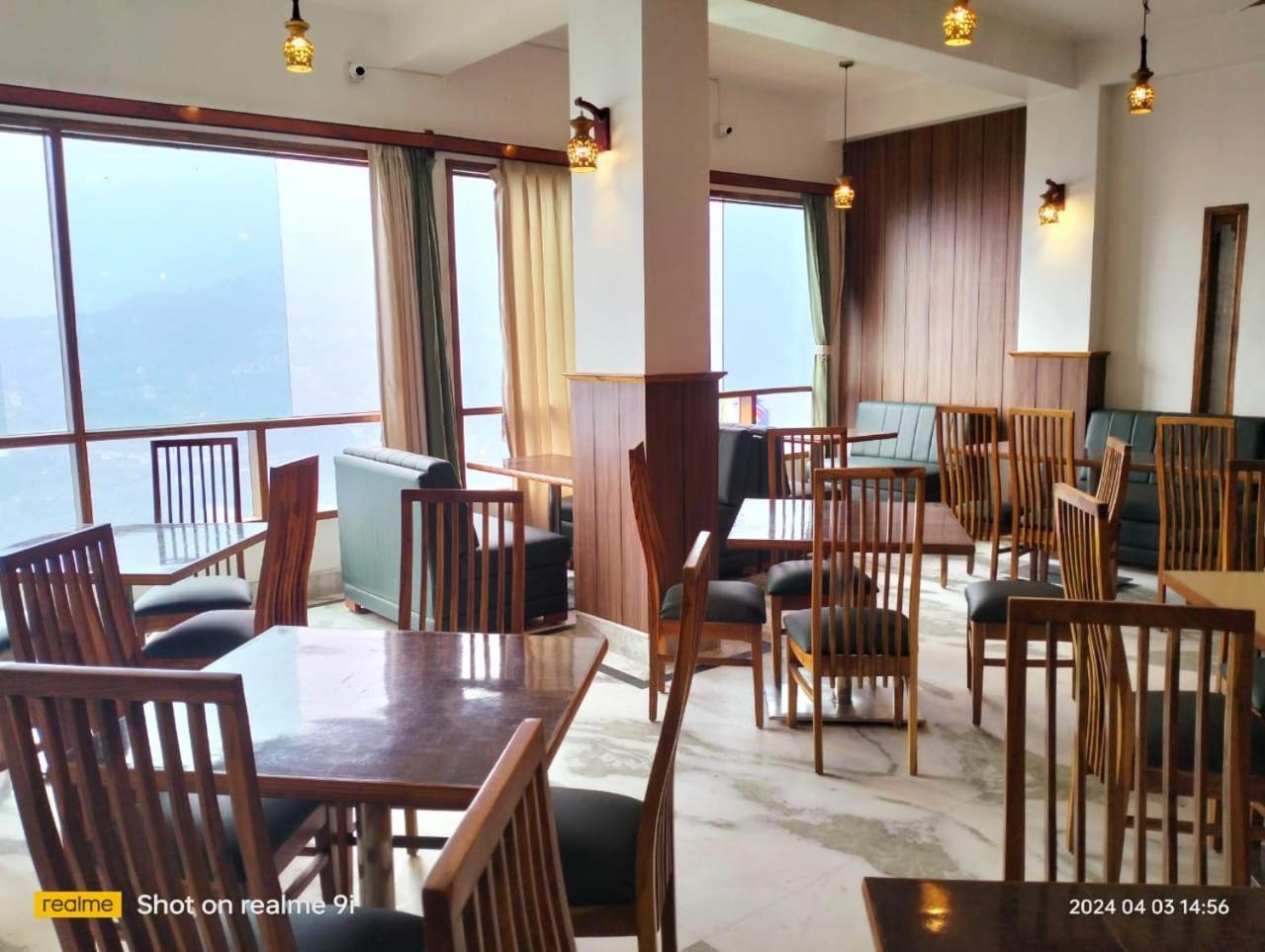 Готель Tashi Palace Ґанґток Екстер'єр фото
